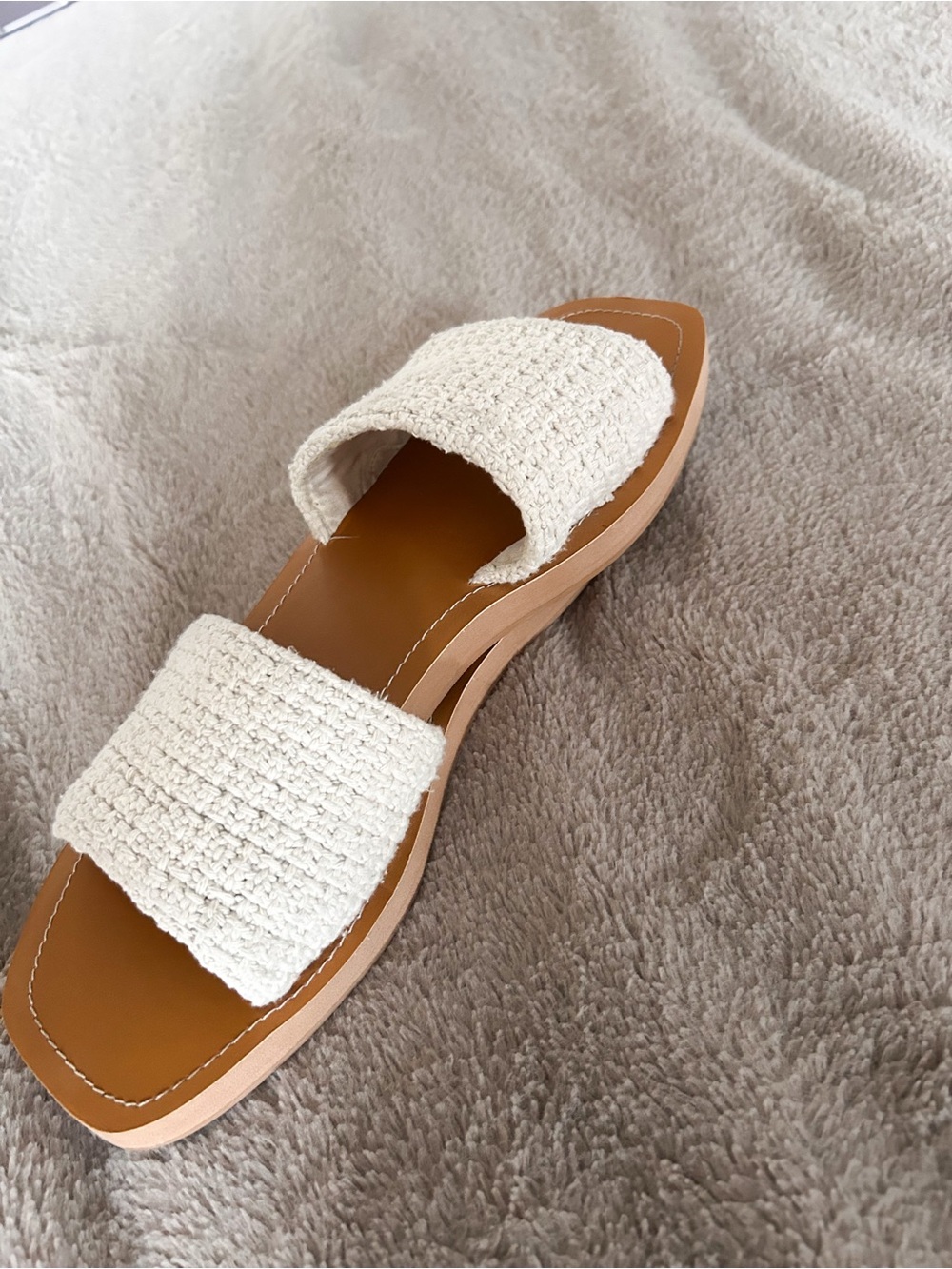 American Eagle White Woven Slides - Picture 4 of 5